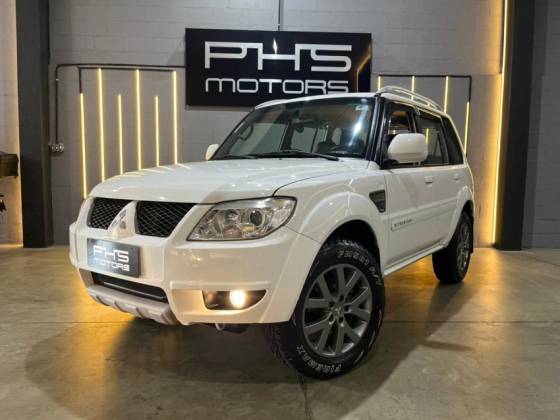 MITSUBISHI PAJERO TR4 2.0 4X2 16V 140CV FLEX 4P AUTOMÁTICO MITSUBISHI PAJERO TR4 2.0 4X2 16V 140CV FLEX 4P AUTOMÁTICO
